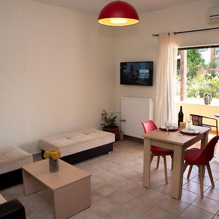 Plumi City Apartments Ханья Экстерьер фото