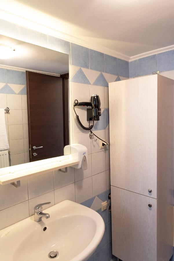 Plumi City Apartments Ханья Экстерьер фото