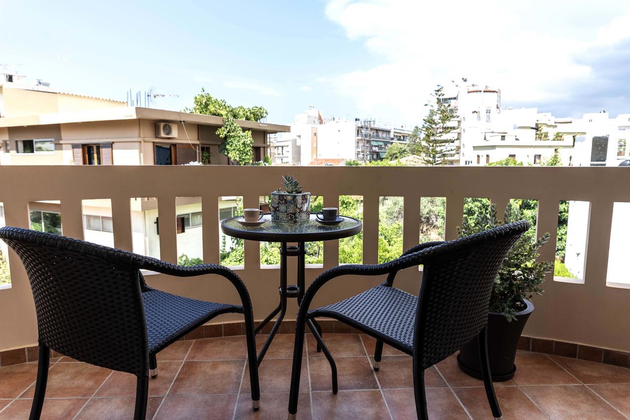 Plumi City Apartments Ханья Экстерьер фото