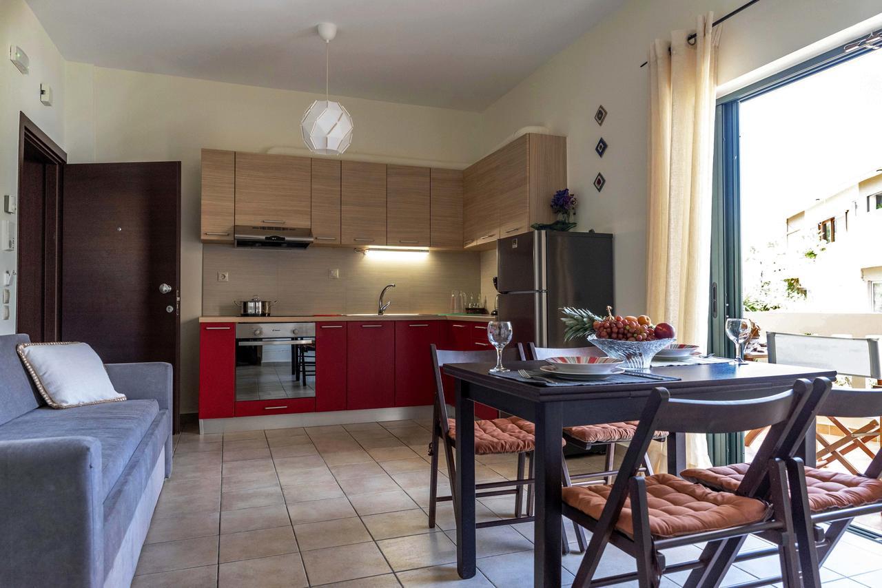 Plumi City Apartments Ханья Экстерьер фото